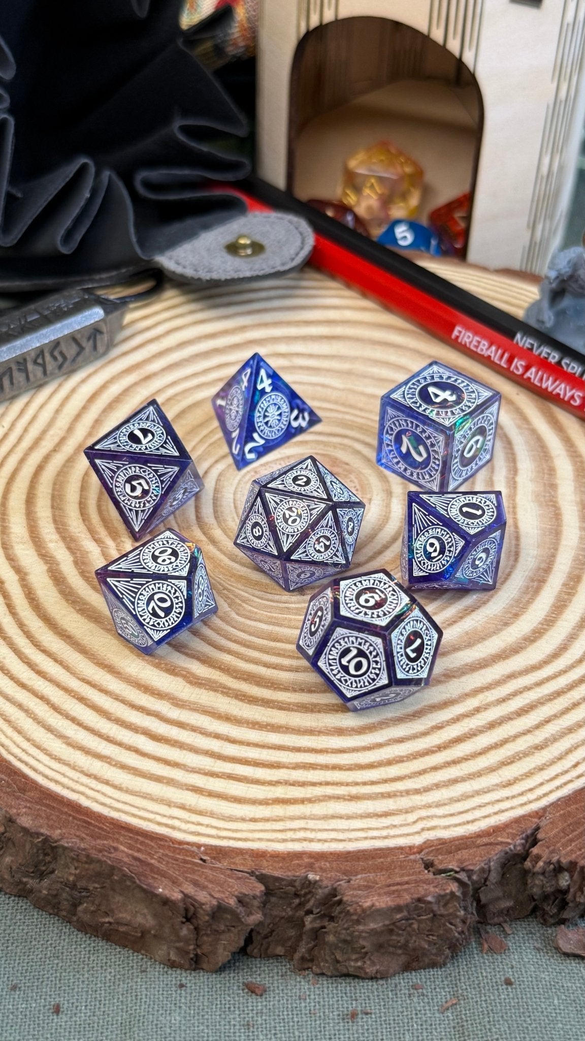 Magic Circle Wayfinder 7 Piece Resin Poly Dice Set - The Wandering Satchel