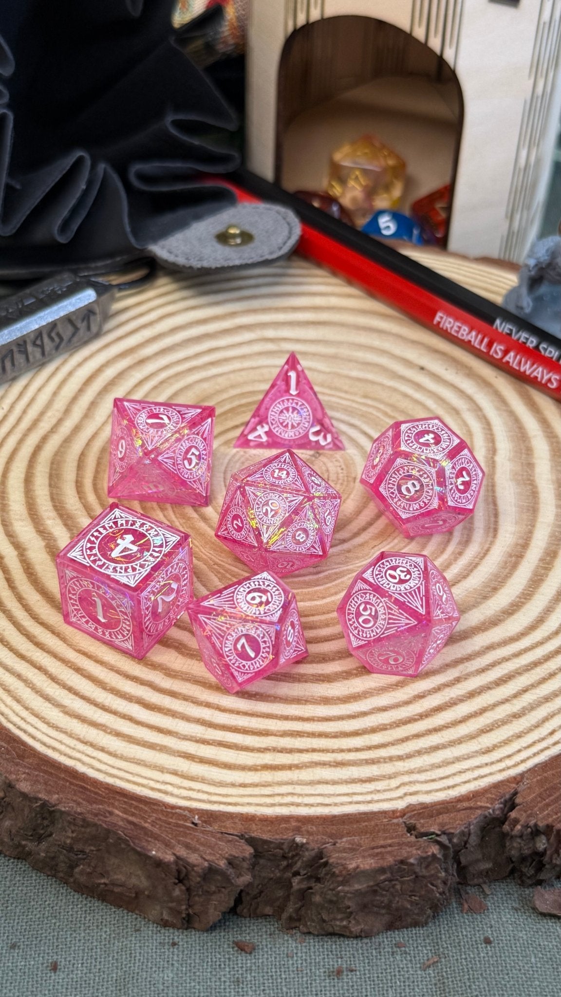 Magic Circle Wayfinder 7 Piece Resin Poly Dice Set - The Wandering Satchel